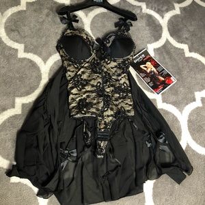 Raveware Lingerie Womens Medium Lace Sculpting Black NWT